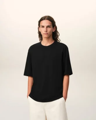 Ami de Coeur T-Shirt noir en coton avec inscription « Ami de Coeur » en relief