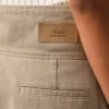 Bermuda beige en coton avec ceinture enveloppante