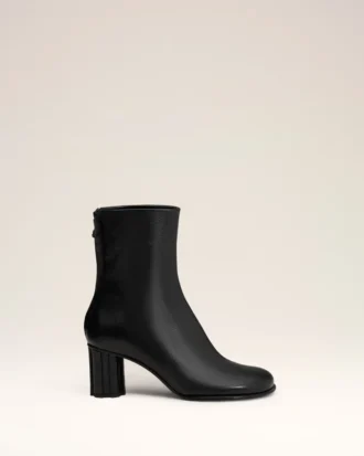 Bottines à bout anatomique en cuir noir