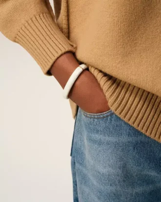 Bracelet en laiton blanc martelé et laqué