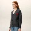 Cardigan en laine grise avec motif Ami de Coeur contrasté