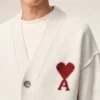 Cardigan en laine naturelle avec motif Ami de Coeur contrasté