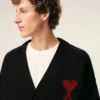 Cardigan en laine noir avec motif Ami de Coeur contrasté