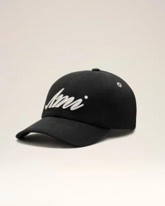 Casquette Ami en coton noir avec écusson en feutre
