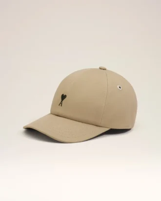 Casquette en coton beige avec broderie Ami de Coeur