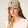 Casquette en coton beige avec broderie Ami de Coeur