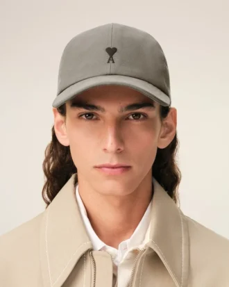 Casquette en coton gris avec broderie Ami de Coeur