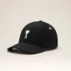 Casquette en coton noir avec écusson en feutre Ami de Coeur