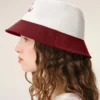 Chapeau Ami Paris en coton rouge et blanc