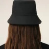 Chapeau en coton noir « Thank You for Being a Friend » avec broderie