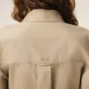 Chemise ajustée à col pointu en coton beige
