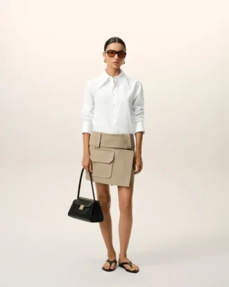 Chemise ajustée à col pointu en soie mélangée blanche