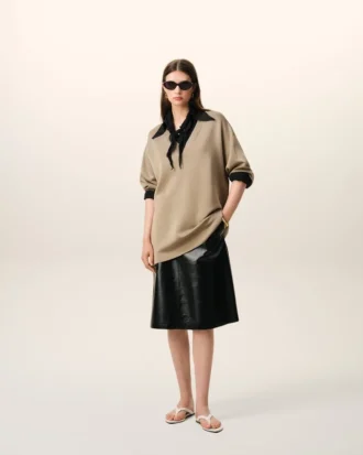 Chemise ajustée à col pointu en soie mélangée noire