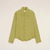 Chemise ajustée à col pointu en soie mélangée verte