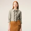Chemise ajustée à manches longues en coton beige à volants