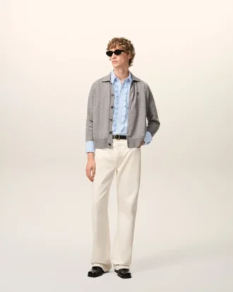 Chemise ajustée à manches longues en coton bleu à volants