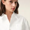 Chemise ample Ami de Coeur à col pointu en coton blanc