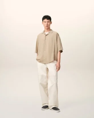 Chemise carrée Ami Paris à manches courtes et broderie, couleur beige