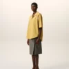 Chemise carrée à manches courtes et col camp en coton jaune