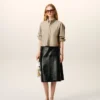 Chemise courte en coton beige avec motif Ami de Coeur en relief