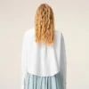 Chemise courte en coton blanc avec motif « Ami de Coeur » en relief