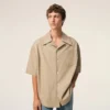 Chemise large à manches courtes et col camp en coton beige