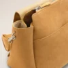 Grand sac carrousel à rabat en cuir de vache jaune