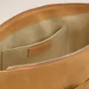 Grand sac carrousel à rabat en cuir de vache jaune