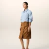 Jupe midi à ceinture à grande boucle en cuir de chèvre marron