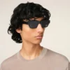 Lunettes de soleil noires 75009
