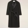 Manteau long noir en laine smockée à double boutonnage