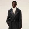 Manteau long noir en laine smockée à double boutonnage