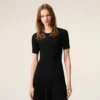 Mini-robe en maille noire à godets