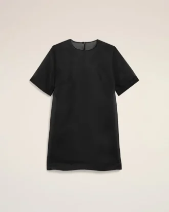 Mini-robe trapèze en soie noire