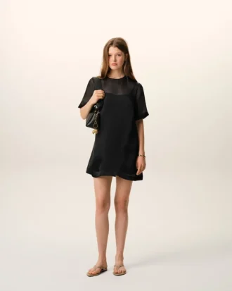 Mini-robe trapèze en soie noire