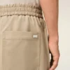 Pantalon en coton beige à taille élastiquée