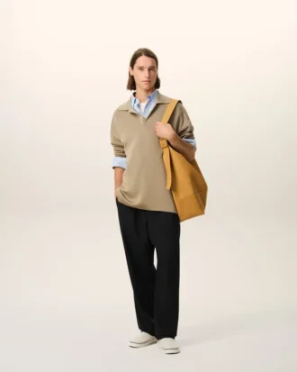 Pantalon en laine vierge noire à taille élastiquée