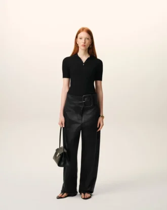Pantalon en satin noir avec ceinture à boucle