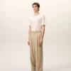 Pantalon large taille basse en laine vierge beige
