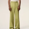 Pantalon large taille basse en laine vierge verte