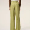 Pantalon large taille basse en laine vierge verte