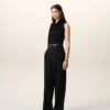 Pantalon large taille haute en laine vierge noire