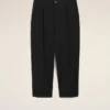 Pantalon oversize noir en coton, coupe carotte
