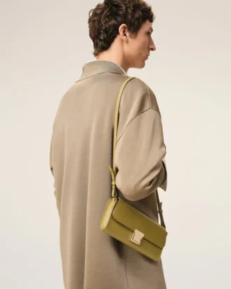 Pochette Mimi en cuir de vachette vert