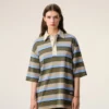 Polos en coton à rayures bleues avec patch « Ami »