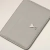 Porte-cartes Ami de Coeur en cuir de vachette gris