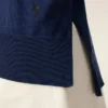 Pull Ami de Coeur à col rond en laine fine bleue