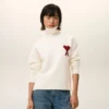 Pull à col cheminée en laine naturelle avec motif Ami de Coeur contrasté