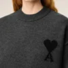 Pull à col rond Ami de Coeur en laine grise