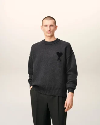 Pull à col rond Ami de Coeur en laine grise
